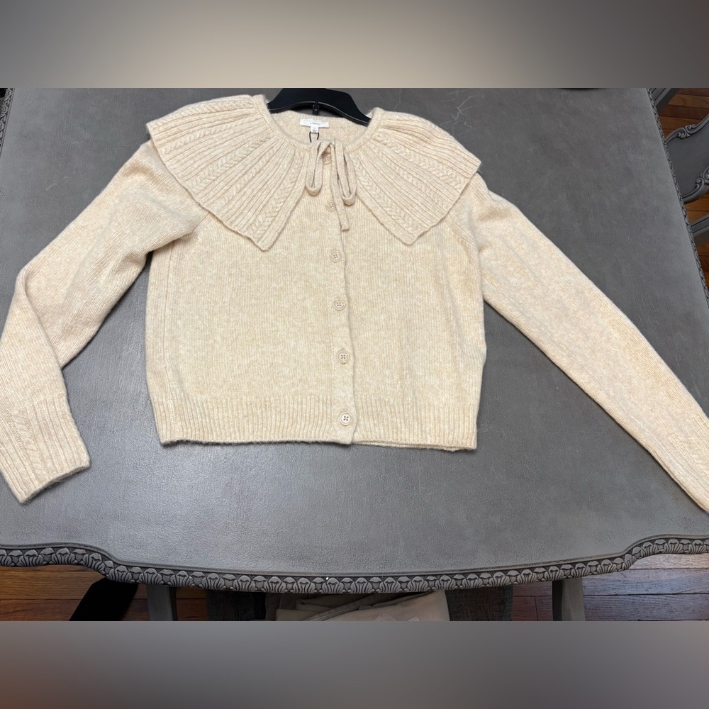 Chic Cream Cardigan with Statement Collar